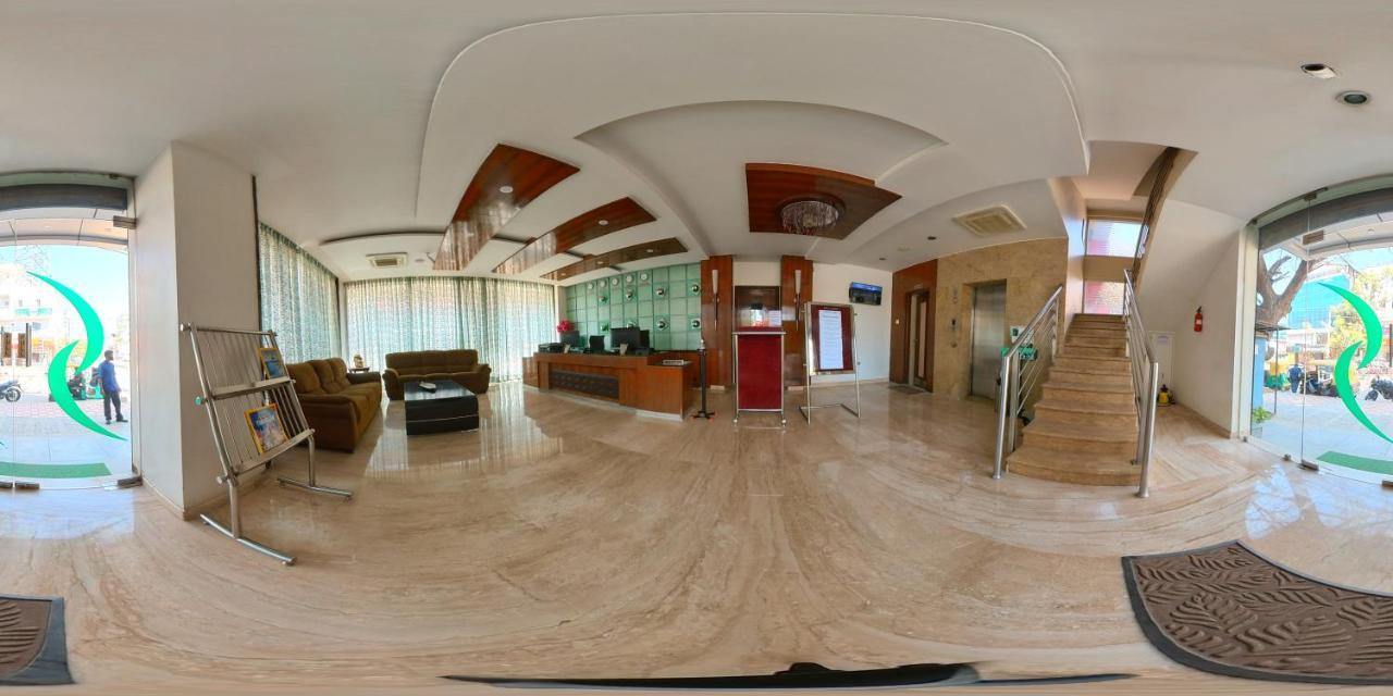 Hotel Silicrest Bengaluru Kültér fotó